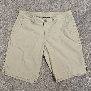 Eddie Bauer light tan Travex travel / hiking shorts